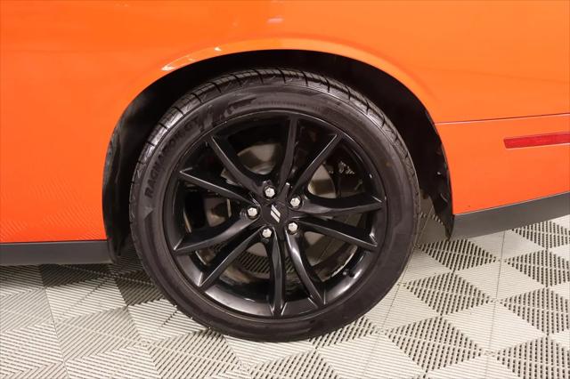2018 Dodge Challenger SXT Plus
