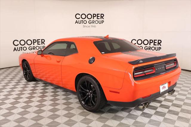2018 Dodge Challenger SXT Plus