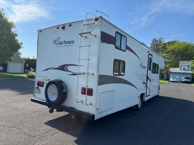 2008 Ford E-450 Cutaway XLT