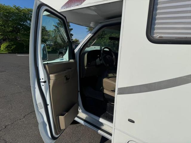 2008 Ford E-450 Cutaway XLT