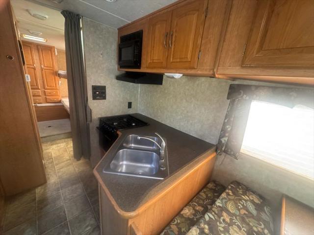 2008 Ford E-450 Cutaway XLT