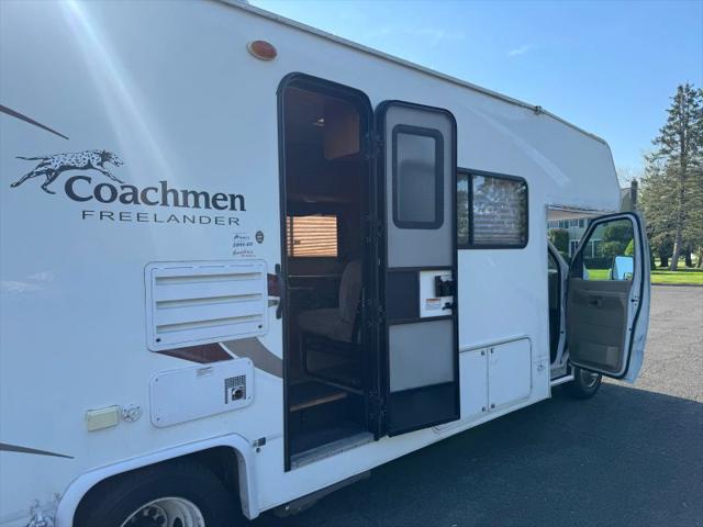 2008 Ford E-450 Cutaway XLT