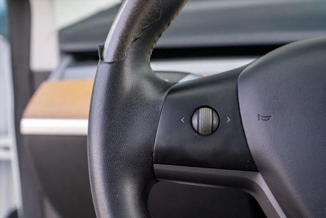 2020 Tesla Model 3 Standard Range Plus Rear-Wheel Drive