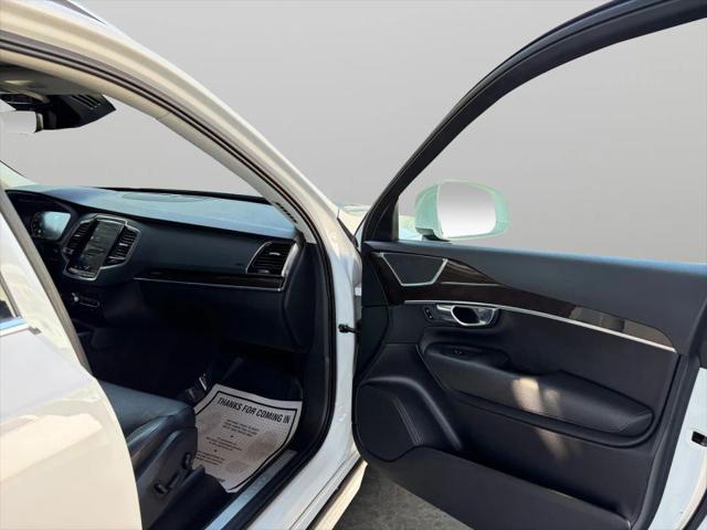 2018 Volvo XC90 T6 Momentum