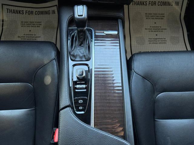 2018 Volvo XC90 T6 Momentum