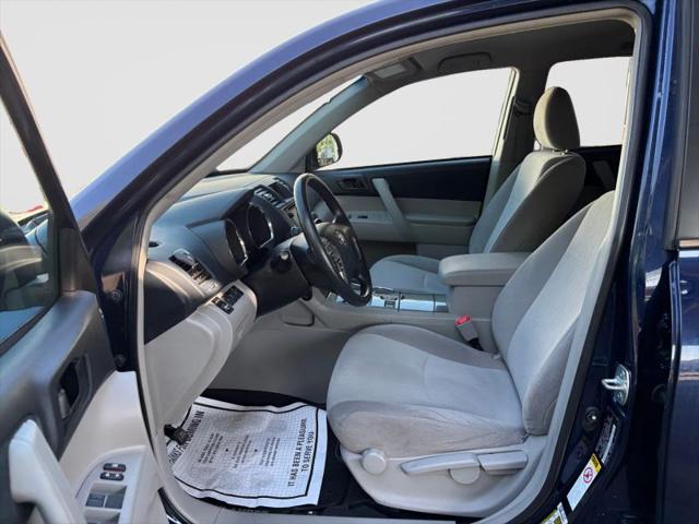 2013 Toyota Highlander Base Plus V6