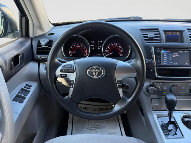 2013 Toyota Highlander Base Plus V6