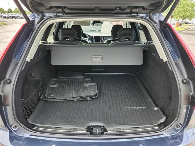 2020 Volvo XC60 T5 Momentum
