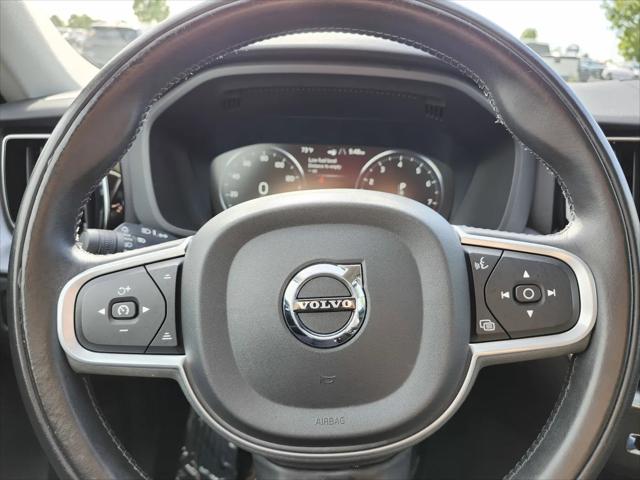 2020 Volvo XC60 T5 Momentum
