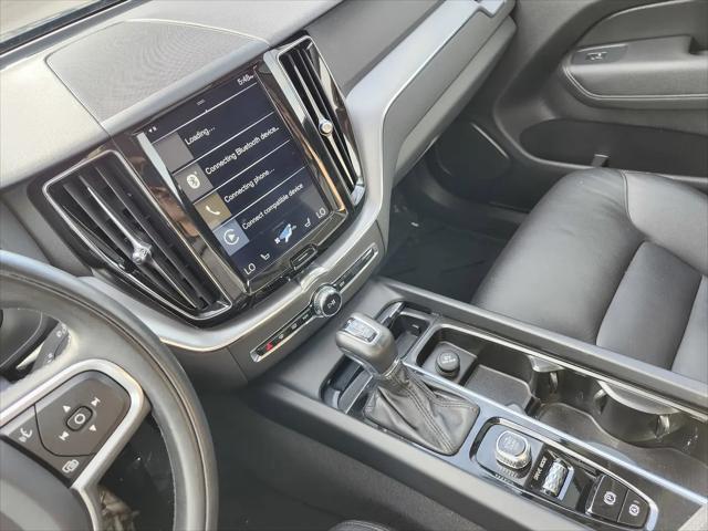 2020 Volvo XC60 T5 Momentum