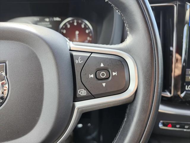2020 Volvo XC60 T5 Momentum