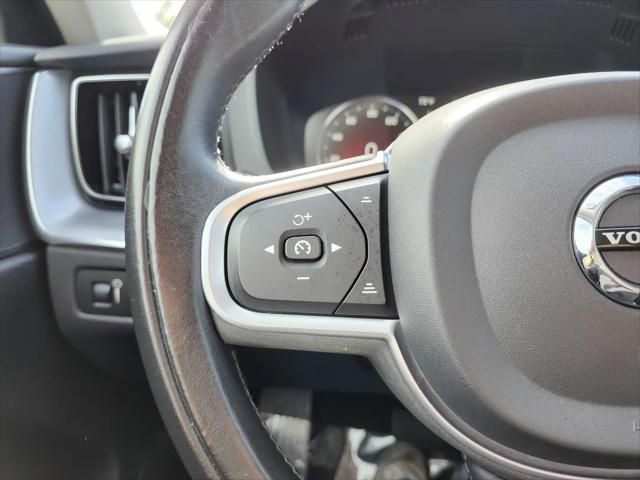2020 Volvo XC60 T5 Momentum