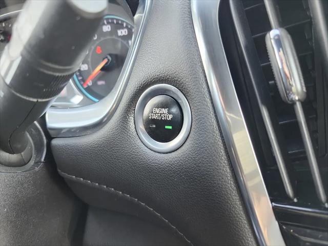 2023 Chevrolet Traverse AWD LT Cloth