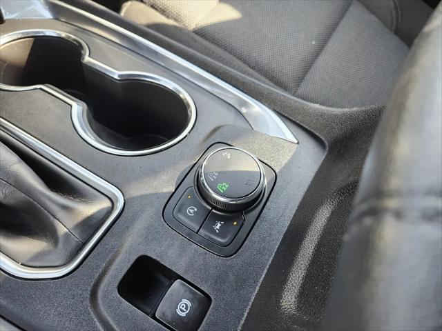 2023 Chevrolet Traverse AWD LT Cloth
