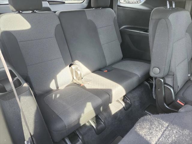 2023 Chevrolet Traverse AWD LT Cloth