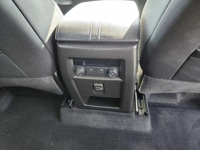 2023 Chevrolet Traverse AWD LT Cloth