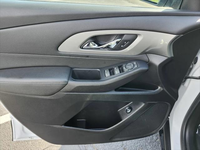 2023 Chevrolet Traverse AWD LT Cloth