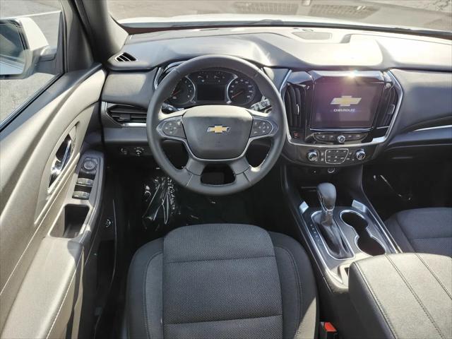 2023 Chevrolet Traverse AWD LT Cloth