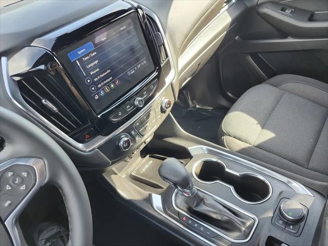 2023 Chevrolet Traverse AWD LT Cloth