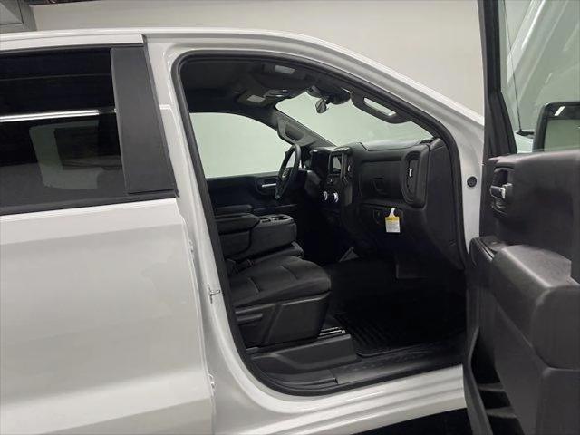 2026 GMC Sierra 1500 Crew Cab, Short Bed, Pro, 4WD