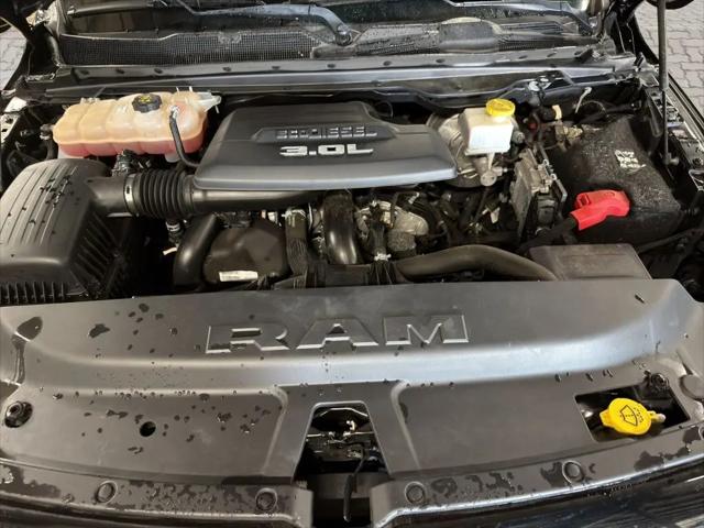 2022 Ram 1500 Limited Crew Cab 4x4 57 Box
