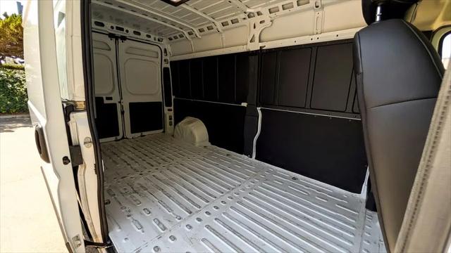 2025 Ram ProMaster 2500 Cargo Van Tradesman High Roof 159" WB w/Pass Seat