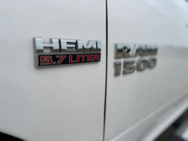 2017 Ram 1500 Lone Star Crew Cab 4x4 5'7" Box