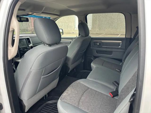 2017 Ram 1500 Lone Star Crew Cab 4x4 5'7" Box