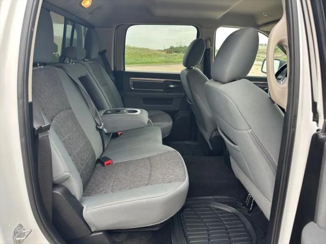 2017 Ram 1500 Lone Star Crew Cab 4x4 5'7" Box