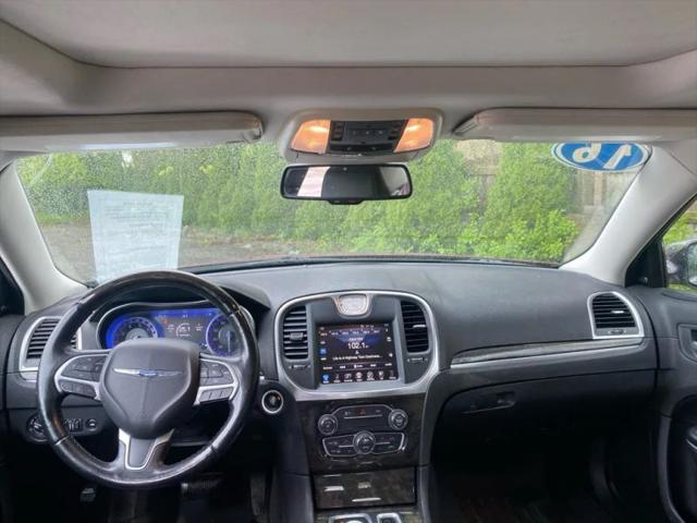2016 Chrysler 300 AWD