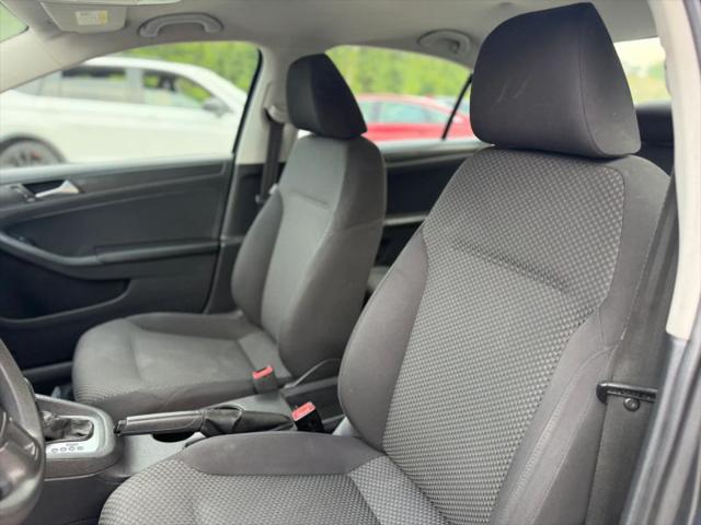 2013 Volkswagen Jetta 2.0L S