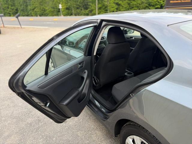 2013 Volkswagen Jetta 2.0L S