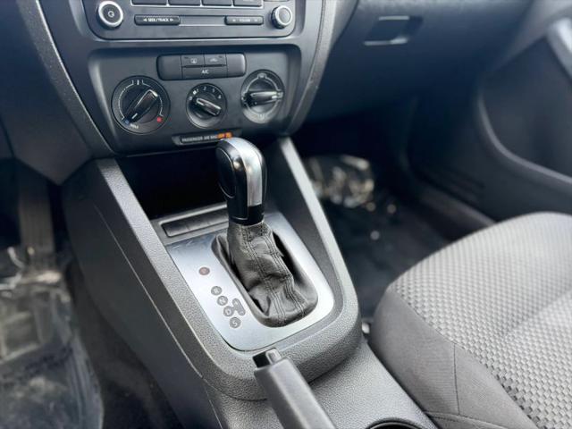 2013 Volkswagen Jetta 2.0L S