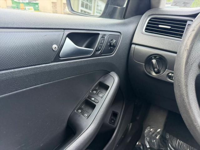 2013 Volkswagen Jetta 2.0L S