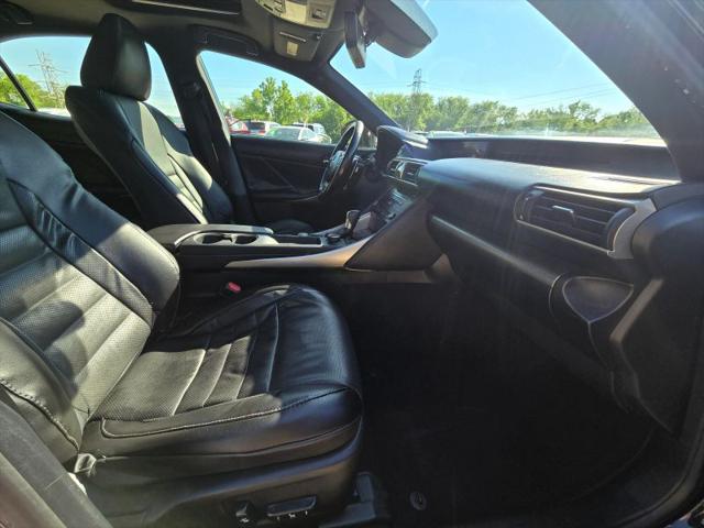 2017 Lexus IS 200t 200t