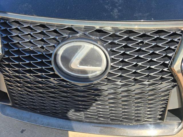 2017 Lexus IS 200t 200t
