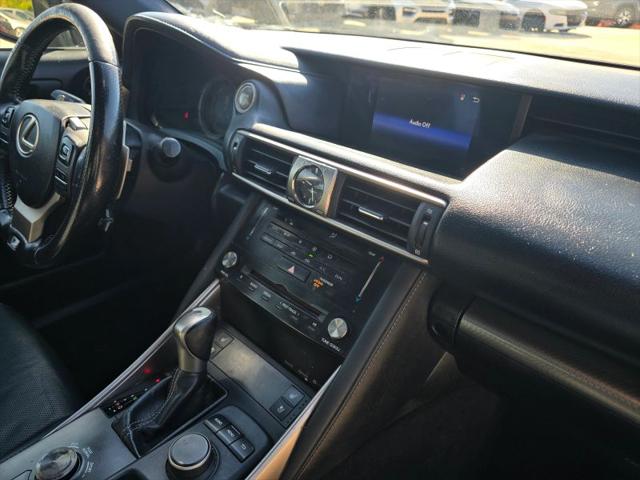 2017 Lexus IS 200t 200t
