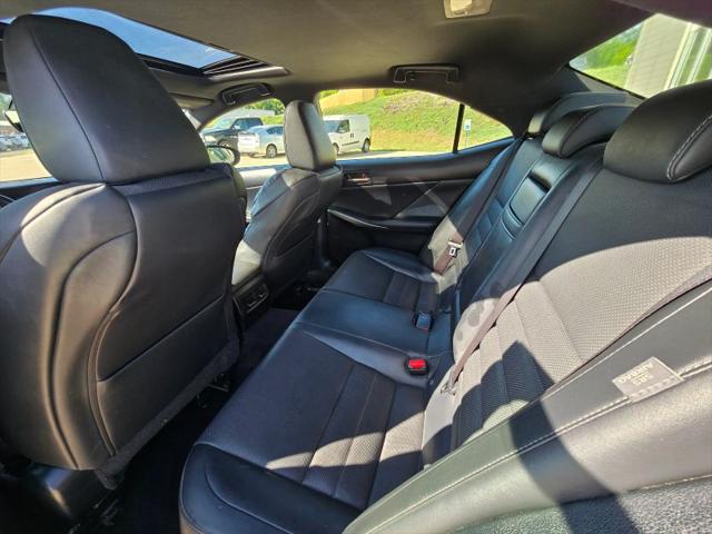 2017 Lexus IS 200t 200t