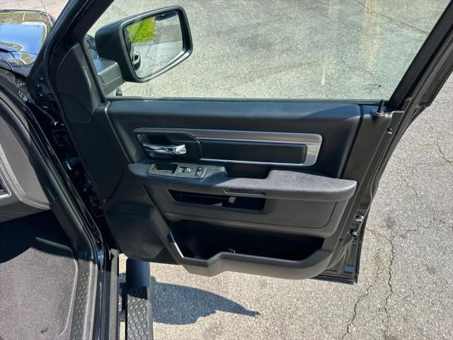 2022 Ram 1500 Classic Warlock Crew Cab 4x4 5'7" Box