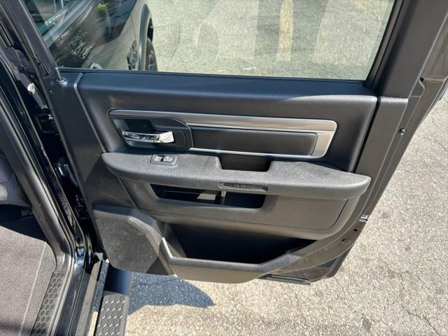 2022 Ram 1500 Classic Warlock Crew Cab 4x4 5'7" Box