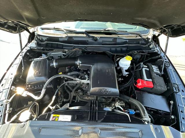 2022 Ram 1500 Classic Warlock Crew Cab 4x4 5'7" Box