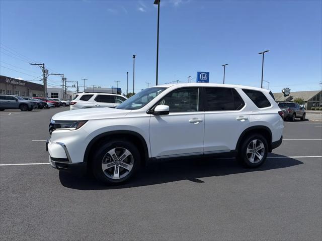 2023 Honda Pilot AWD EX-L 8 Passenger