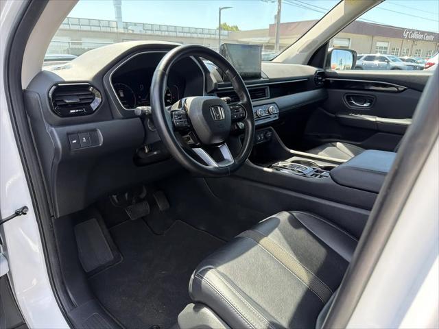 2023 Honda Pilot AWD EX-L 8 Passenger