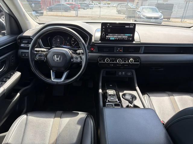 2023 Honda Pilot AWD EX-L 8 Passenger