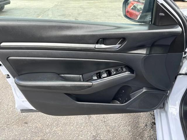 2024 Nissan Altima SR FWD