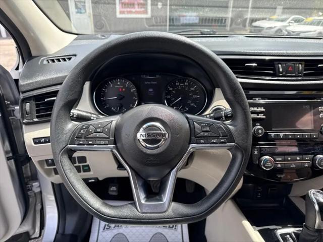 2018 Nissan Rogue Sport SV