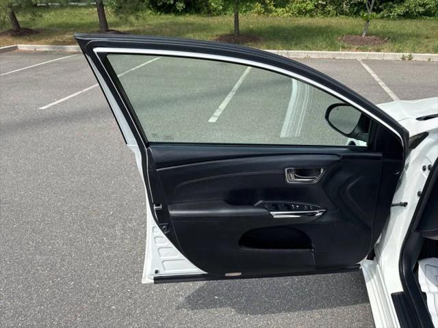 2013 Toyota Avalon XLE