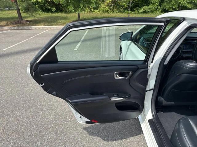 2013 Toyota Avalon XLE