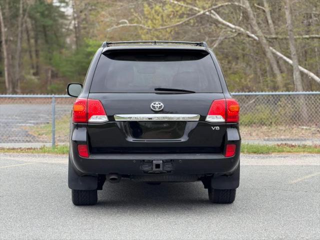 2013 Toyota Land Cruiser V8