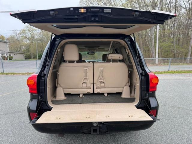 2013 Toyota Land Cruiser V8